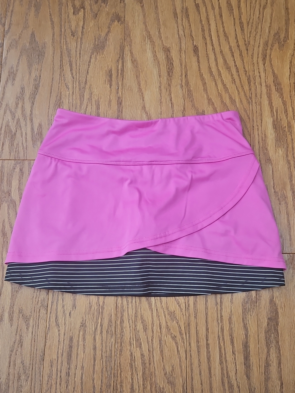 Bolle Pink & Striped Layered Performance Tennis Skort - Size Medium